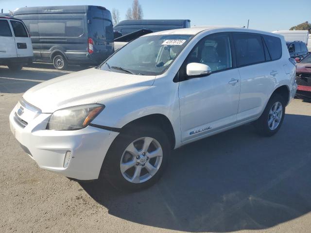 Photo 1 from auction – 2013 TOYOTA RAV4 EV with VIN 2T3YL4DV1DW001991