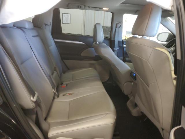Photo 11 from auction – 2019 TOYOTA HIGHLANDER with VIN 5TDJZRFH1KS575316