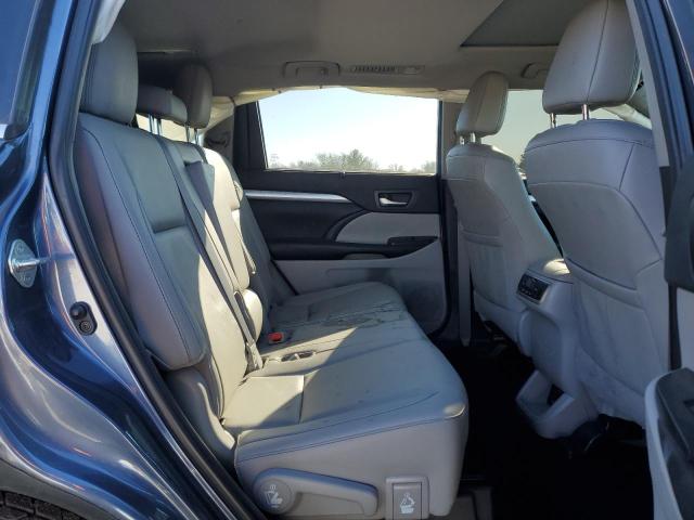 Photo 11 from auction – 2019 TOYOTA HIGHLANDER with VIN 5TDJZRFHXKS729005