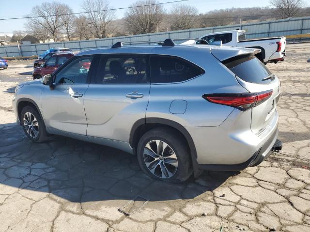 Photo 2 from auction – 2022 TOYOTA HIGHLANDER with VIN 5TDGBRCH5NS558171