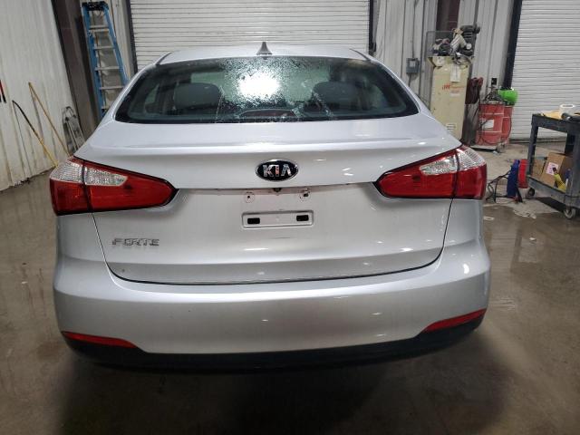 Photo 6 from auction – 2016 KIA FORTE LX with VIN KNAFX4A61G5597265