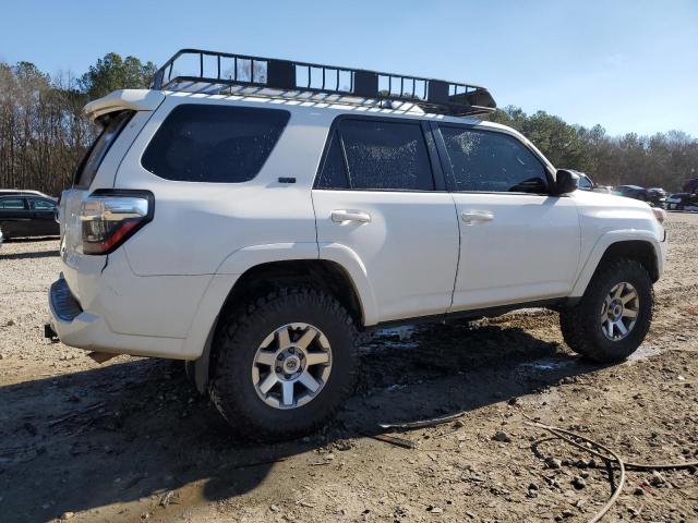 Photo 3 from auction – 2017 TOYOTA 4RUNNER SR with VIN JTEZU5JRXH5149256