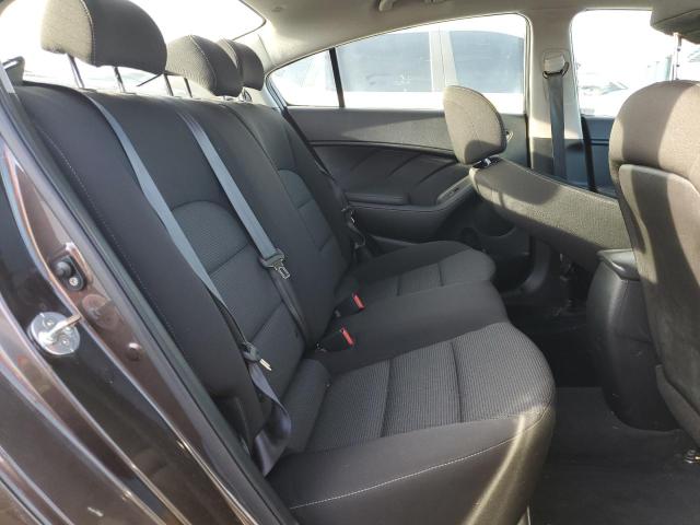 Photo 10 from auction – 2017 KIA FORTE LX with VIN 3KPFK4A78HE069402