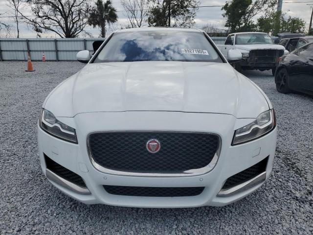 Photo 5 from auction – 2018 JAGUAR XF PREMIUM with VIN SAJBD4FX7JCY67261