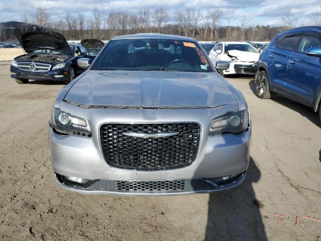 Фото 5 с аукциона – 2018 CHRYSLER 300 S с VIN 2C3CCAGGXJH226559