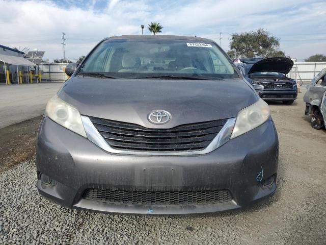 Photo 5 from auction – 2014 TOYOTA SIENNA LE with VIN 5TDKK3DC9ES477331