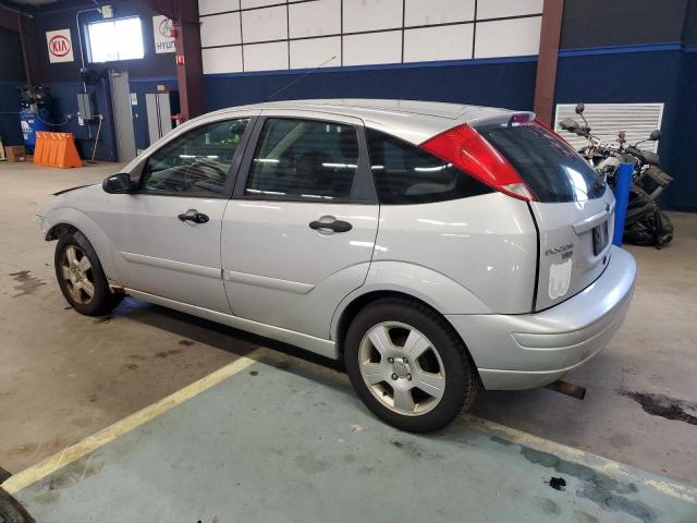Photo 2 from auction – 2005 FORD FOCUS ZX5 with VIN 3FAFP37N95R117419