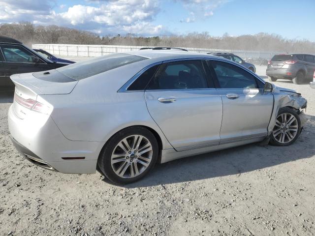 Photo 3 from auction – 2016 LINCOLN MKZ with VIN 3LN6L2G98GR601406