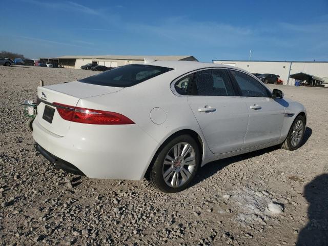 Photo 3 from auction – 2016 JAGUAR XF PREMIUM with VIN SAJBD4BV2GCY06655