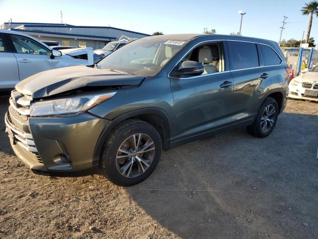 TOYOTA HIGHLANDER 2018 with VIN 5TDZARFH6JS040121 - Photo from auction