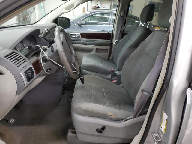 Photo 7 from auction – 2010 CHRYSLER TOWN & COU with VIN 2A4RR5D16AR337027