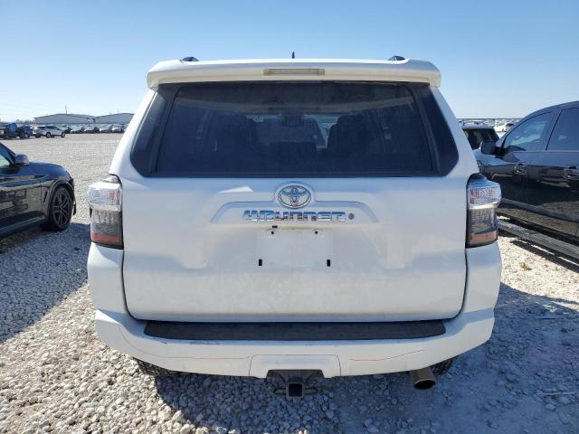 Photo 6 from auction – 2019 TOYOTA 4RUNNER SR with VIN JTEBU5JR4K5617054