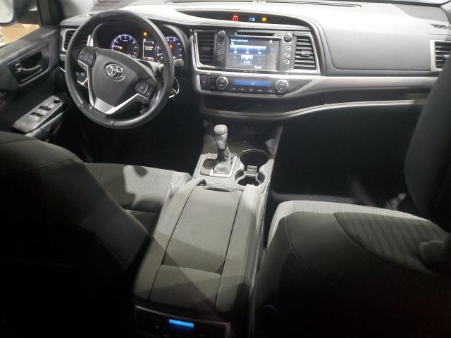 Photo 8 from auction – 2017 TOYOTA HIGHLANDER with VIN 5TDBZRFH0HS474555