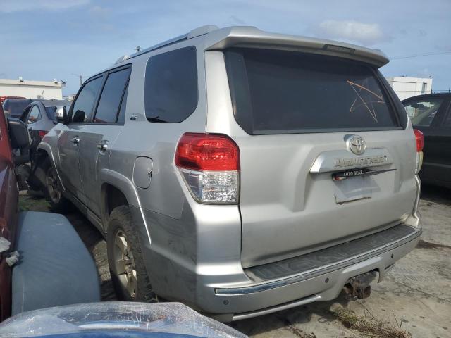 Photo 2 from auction – 2013 TOYOTA 4RUNNER SR with VIN JTEZU5JR0D5061522