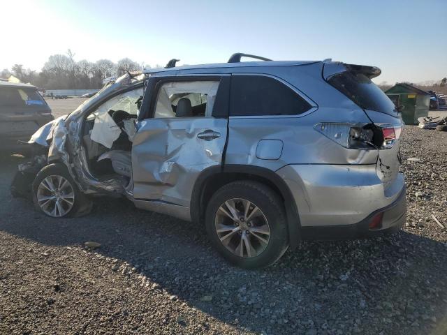 Photo 2 from auction – 2015 TOYOTA HIGHLANDER with VIN 5TDJKRFHXFS099349