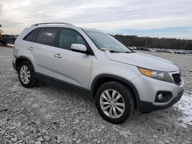 Photo 4 from auction – 2011 KIA SORENTO EX with VIN 5XYKU4A28BG075868