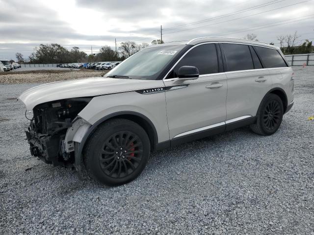 LINCOLN AVIATOR RE 2022 with VIN 5LM5J7WC8NGL02060 - Photo from auction