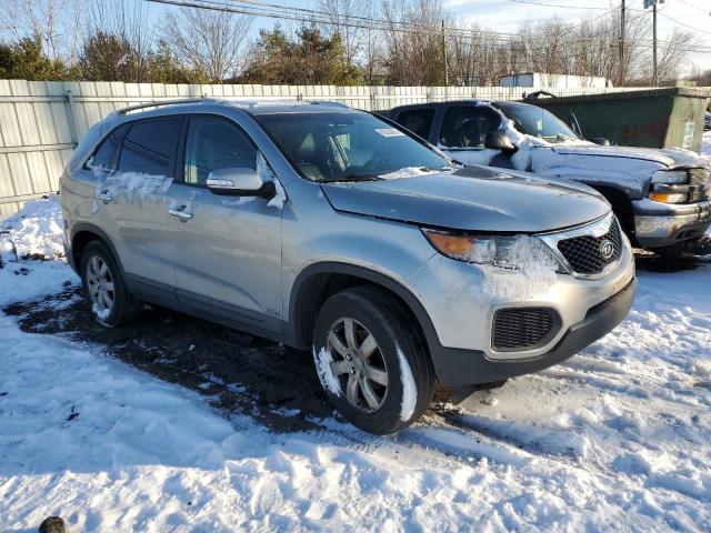 Photo 4 from auction – 2013 KIA SORENTO LX with VIN 5XYKTDA2XDG346824