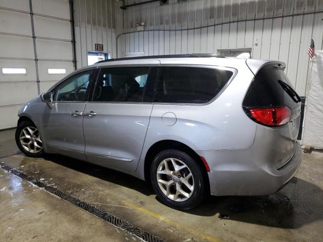 Photo 2 from auction – 2017 CHRYSLER PACIFICA T with VIN 2C4RC1BGXHR759299