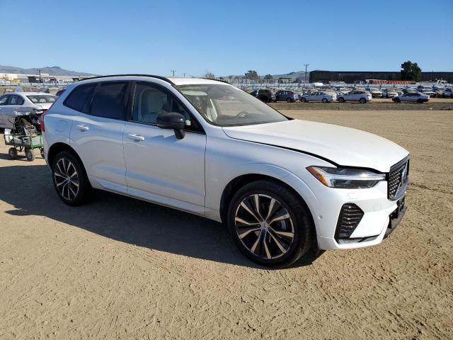 Photo 4 from auction – 2023 VOLVO XC60 PLUS with VIN YV4L12RW2P1376343