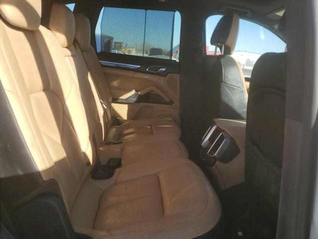 Photo 11 from auction – 2016 PORSCHE CAYENNE with VIN WP1AA2A23GLA06380