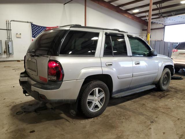 Photo 3 from auction – 2005 CHEVROLET TRAILBLAZE with VIN 1GNDT13S152272068