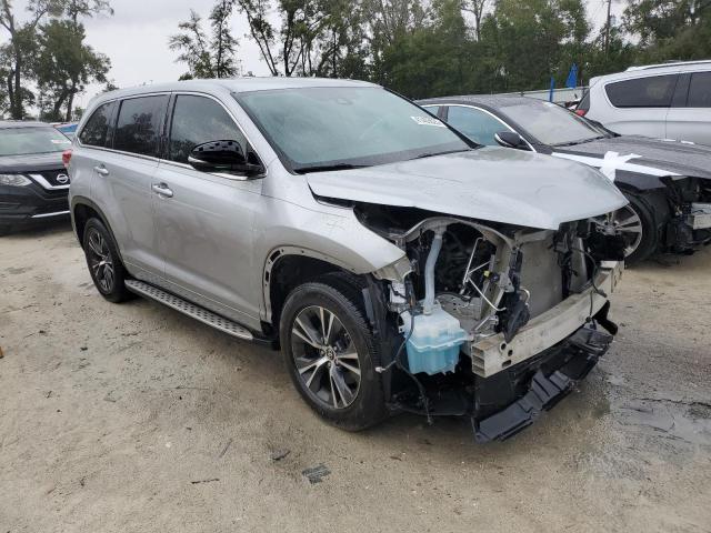 Photo 4 from auction – 2018 TOYOTA HIGHLANDER with VIN 5TDZARFH3JS038150