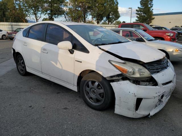 Photo 4 from auction – 2014 TOYOTA PRIUS with VIN JTDKN3DU8E1824533