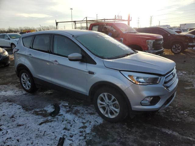 Photo 4 from auction – 2017 FORD ESCAPE SE with VIN 1FMCU9GD1HUD75572