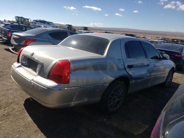 Photo 3 from auction – 2004 LINCOLN TOWN CAR U with VIN 1LNHM83W94Y659204