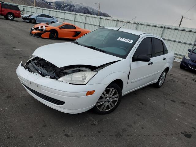 FORD FOCUS SE 2001 z numerem VIN 1FAFP34P21W142708 - Zdjęcie z aukcji