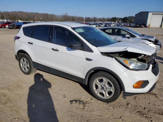 صورة رقم 4 من المزاد - 2017 FORD ESCAPE S مع VIN 1FMCU0F70HUD19503