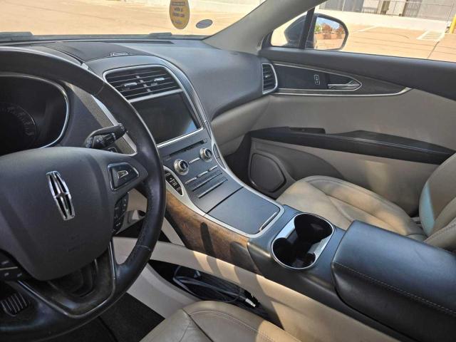 Photo 9 from auction – 2016 LINCOLN MKX SELECT with VIN 2LMTJ6KR4GBL53522