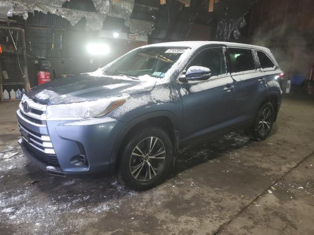 TOYOTA HIGHLANDER 2019 with VIN 5TDBZRFH6KS935460 - Photo from auction