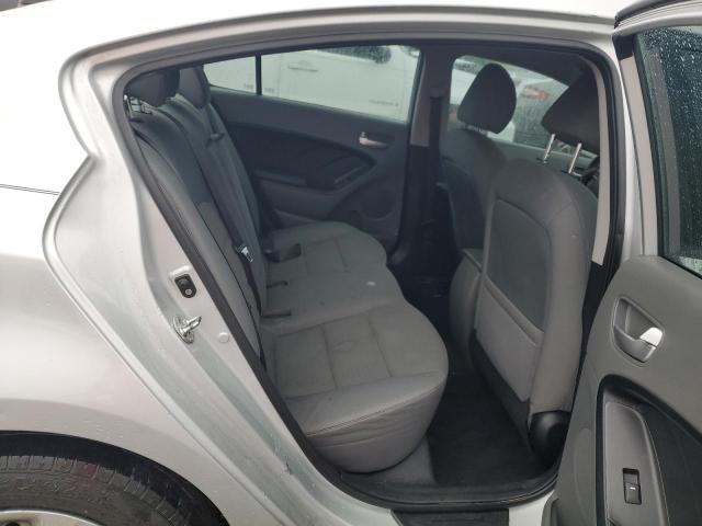 Photo 10 from auction – 2018 KIA FORTE LX with VIN 3KPFL4A76JE246208