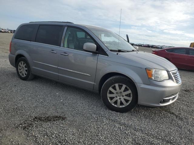 Photo 4 from auction – 2016 CHRYSLER TOWN & COU with VIN 2C4RC1BG6GR185864