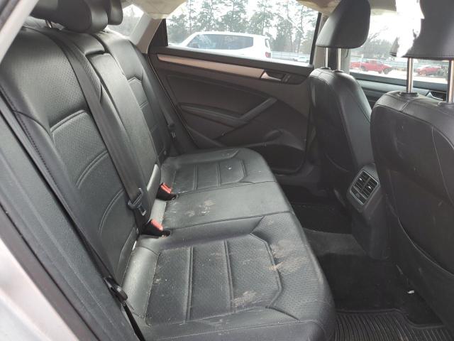 Photo 10 from auction – 2015 VOLKSWAGEN PASSAT SE with VIN 1VWBV7A38FC073813