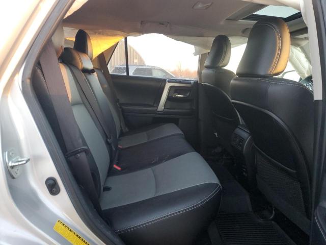 Photo 11 from auction – 2018 TOYOTA 4RUNNER SR with VIN JTEZU5JR1J5180904