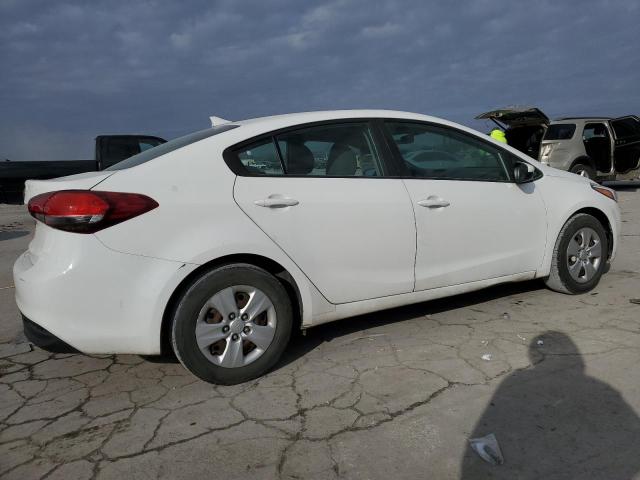 Photo 3 from auction – 2017 KIA FORTE LX with VIN 3KPFK4A70HE069765