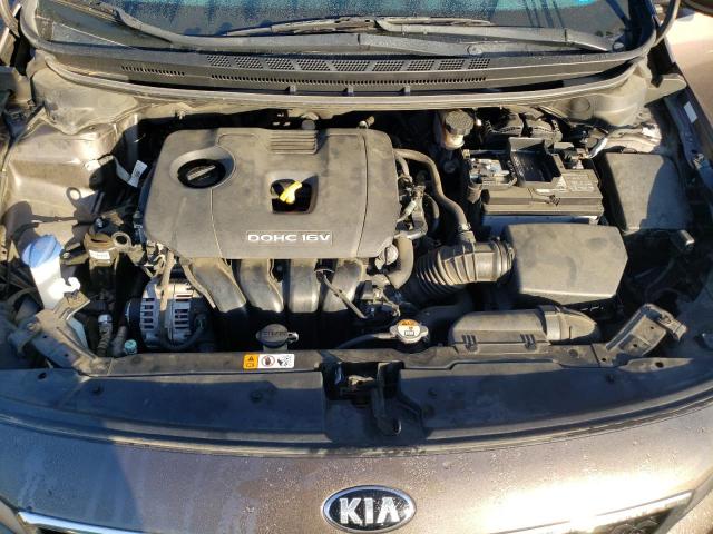 Photo 11 from auction – 2017 KIA FORTE LX with VIN 3KPFK4A79HE141983