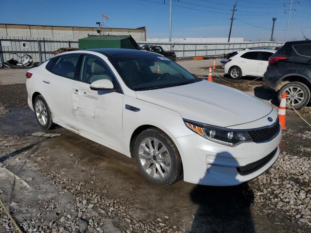 Photo 4 from auction – 2017 KIA OPTIMA EX with VIN 5XXGU4L32HG157748