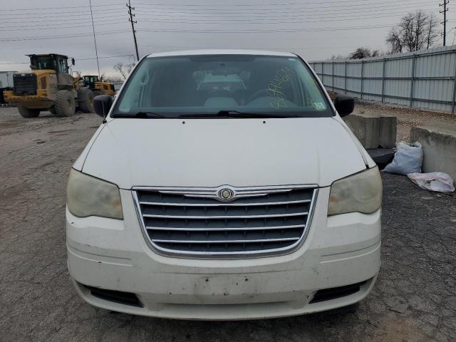 Photo 5 from auction – 2010 CHRYSLER TOWN & COU with VIN 2A4RR4DE5AR186453
