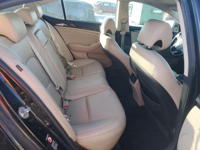 Photo 10 from auction – 2015 KIA CADENZA PR with VIN KNALN4D77F5168952