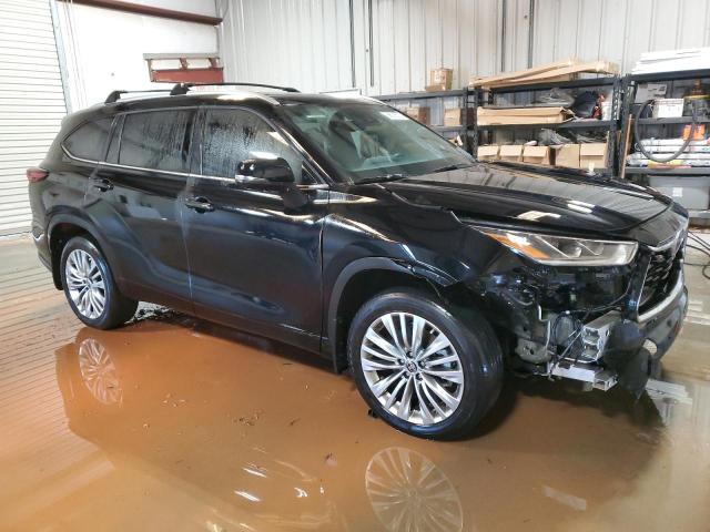 Photo 4 from auction – 2024 TOYOTA HIGHLANDER with VIN 5TDKDRAH2RS529157
