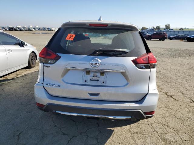 Photo 6 from auction – 2017 NISSAN ROGUE S with VIN KNMAT2MT1HP510193