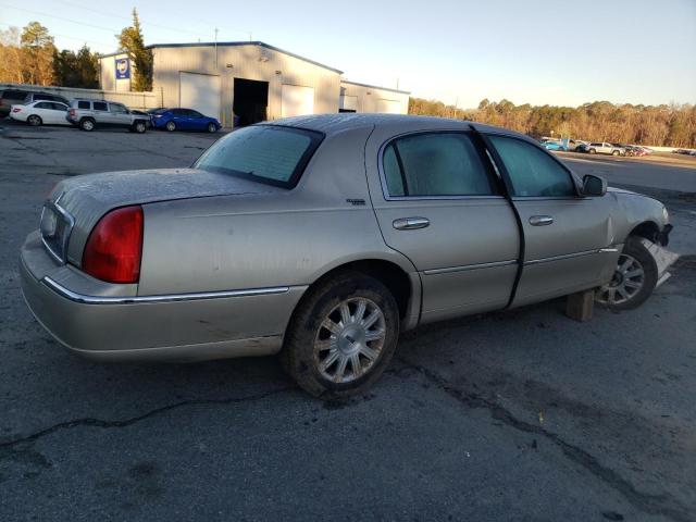 Photo 3 from auction – 2010 LINCOLN TOWN CAR with VIN 2LNBL8CV0AX620979