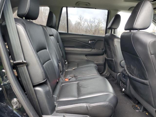 Photo 11 from auction – 2017 HONDA PILOT TOUR with VIN 5FNYF6H92HB088392