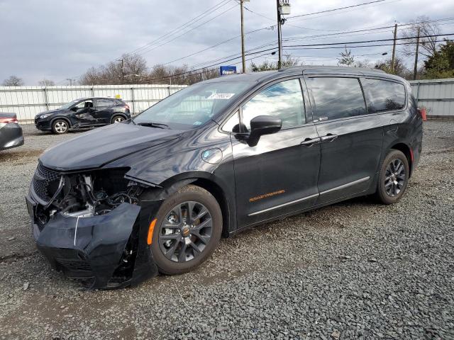 CHRYSLER PACIFICA H 2024 with VIN 2C4RC1S74RR194615 - Photo from auction