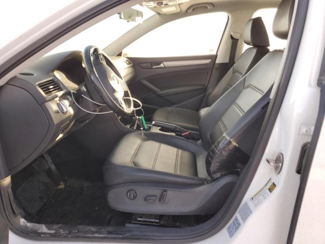 Photo 7 from auction – 2015 VOLKSWAGEN PASSAT SE with VIN 1VWBV7A38FC079496