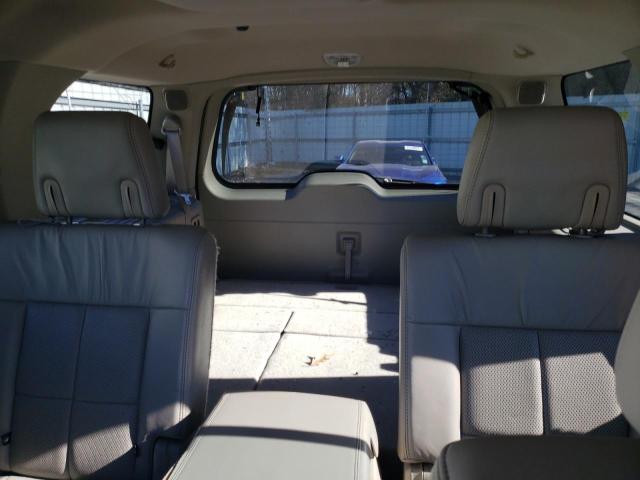 Photo 10 from auction – 2011 LINCOLN NAVIGATOR with VIN 5LMJJ2H55BEJ08058